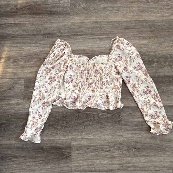 ASTR Floral Cropped Top Cottage Core Flounce Large Sweetheart Neckline Feminine - Picture 4 of 8